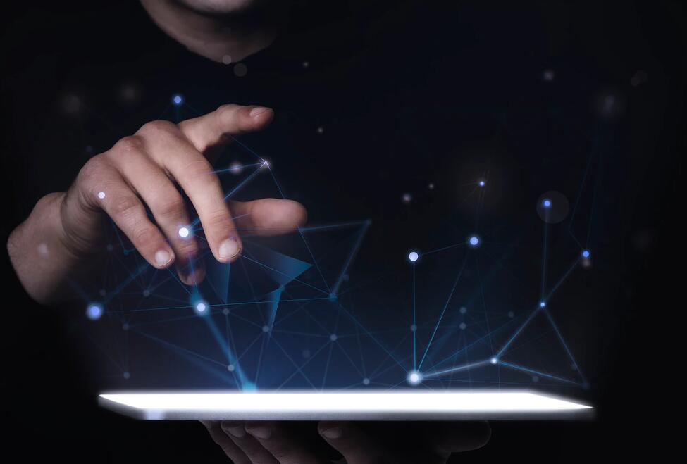 肖战因为杨紫同款而取下戒指吗 肖战杨紫杀青照